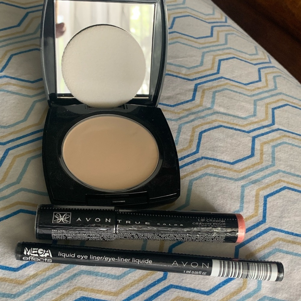 Make up bundle - Picture 2 of 2